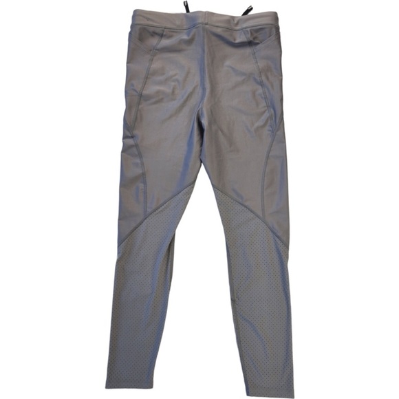 Nike Woman’s Dri Fit gray leggings size M - Picture 11 of 11